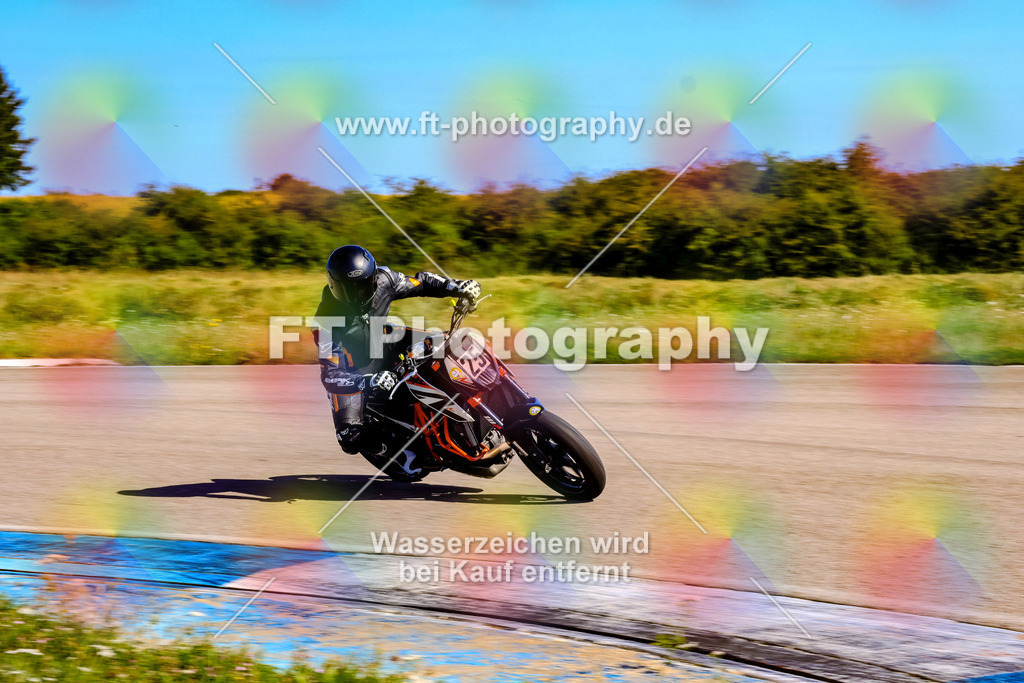025-2474 | Hier findet Ihr Bilder von Touristenfahrten auf der Nürburgring Nordschleife oder von anderen Veranstaltungen die ich besucht habe. Viel Spass beim Durch Schauen 