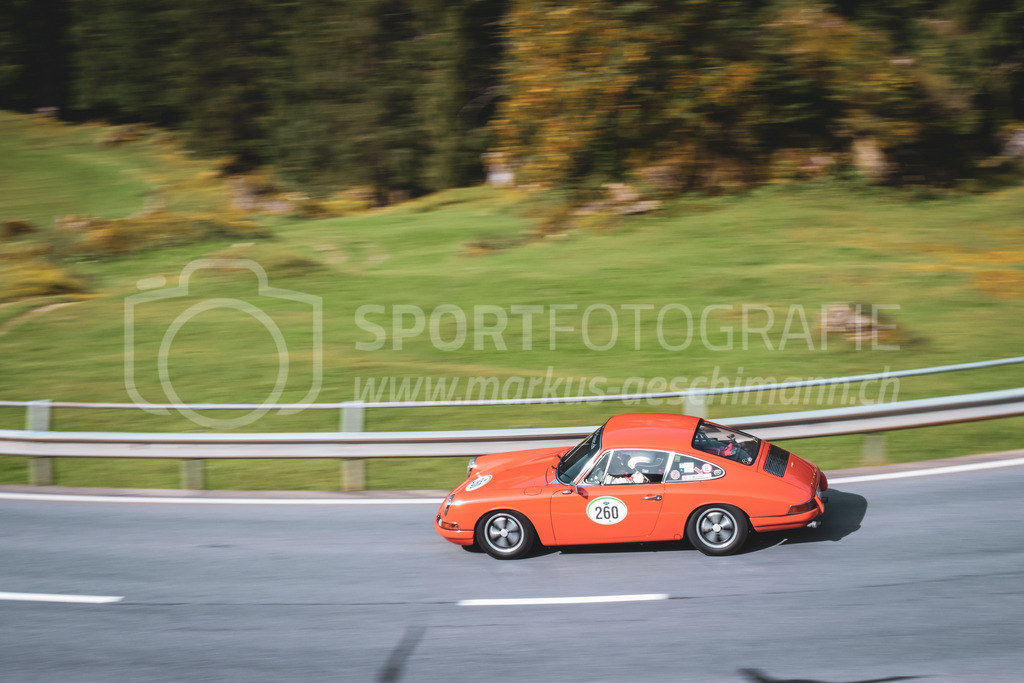 21. Arosa ClassicCar 2025 - 7. =September= 2025 | Guido Moresi aus Neerach (SUI) in einem Porsche 911S aus dem Jahre 1968 mit Startnummer 260 am Arosa ClassicCar 2025 in der Kategorie Classic Trophy..@arosaclassiccar, @arosa.official, #arosaclassiccar, #arosa, #76curves, #classiccarBild: Sportfotografie Markus Aeschimann | www.markus-aeschimann.ch - Realisiert mit Pictrs.com