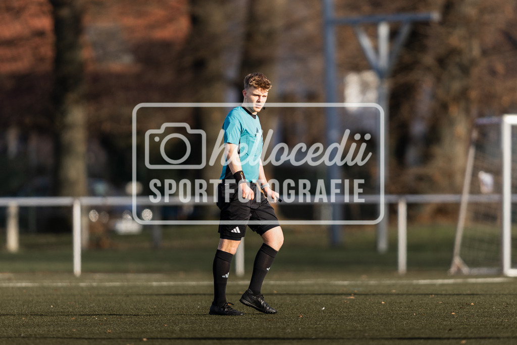 Fußball I Herren I Saison 2025-2026 I Freundschaftsspiel I VFL Osnabrück A-Junioren - JFV Bremen-037 | Nico Krone (Schiedsrichter) - Realisiert mit Pictrs.com