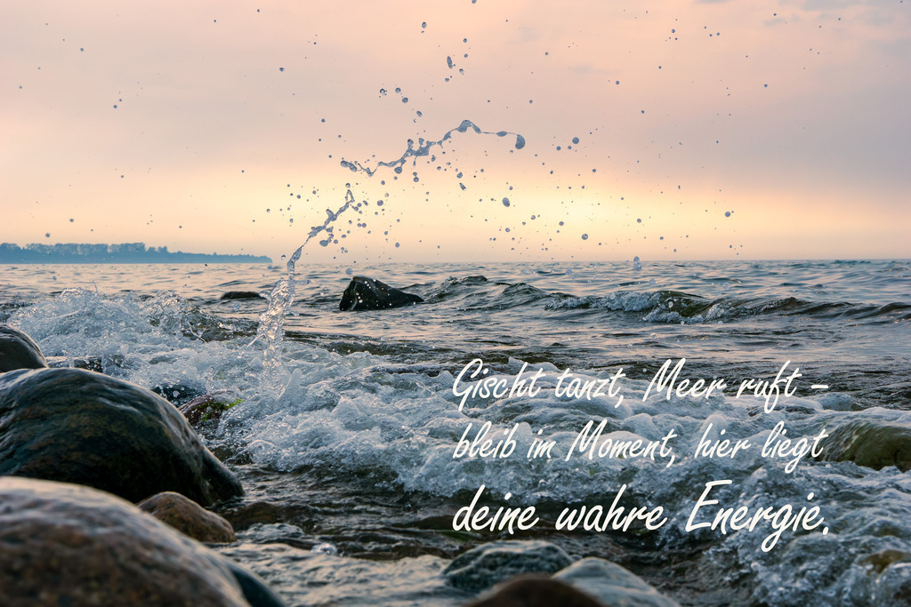 Meer Kalender 2026 - Ostseemotiv mit Text | Gestalten Sie Ihr Zuhause mit einzigartigen Bildern von Ostsee u. Nordsee – als Leinwandbild, Acryl, Alu-Dibond oder FineArt Hahnemühle, individuell anpassbar.