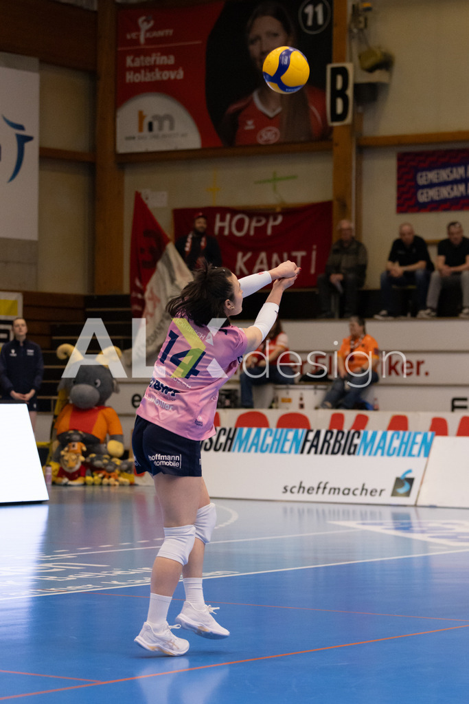 Volleyball I Frauen I Saison 2025-2026 I Volleyball NLA | Women I 1/2 Finals I  VC Kanti Schaffhausen - Sm'Aesch Pfeffingen I 07.03.2026 | 14 Romina Schnyder (CH) (Sm'Aesch Pfeffingen) – Libera - Realisiert mit Pictrs.com