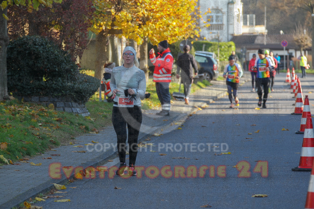 241201_1245_EV4_3269 | Sportfotografie im Rhein-Sieg Kreis, Köln, Bonn, NRW, Rheinland Pfalz, Hessen, etc. Unser Tätigkeitsfeld umfasst den Laufsport vom Volkslauf über den Marathon, Duathlon, Triathon bis zum Ultralauf wie Kölnpfad Ultra oder Schindertrail.