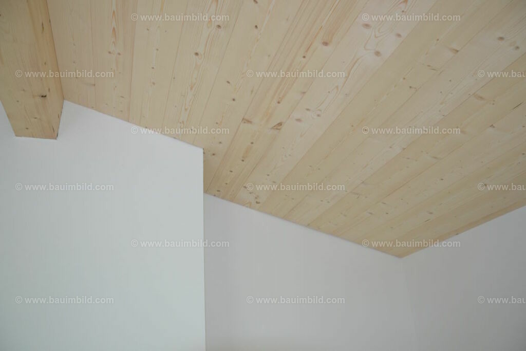 bib-lg13-holzbau-ausbau-0172 | Nach LV-Leistungsgruppen sortierte Detailfotos über den Bau eines Hauses. Alle Hausbau-Bilder direkt vom Urheber und Autor der Website Haus-Selber-Bauen.com