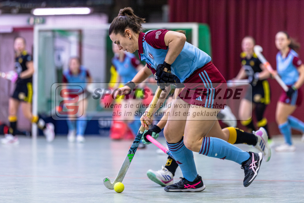 SM_2025-01-12_wD5_-92 | 1.Bundesliga Hallenhockey  (W) UHC - HTHC / 2:3 (2:1)