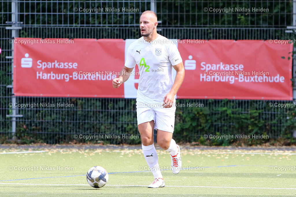 NH_FCSüderelbe_KlubKosova_Testspiel_HarburgPokal_21072024 | #4 Ljubisa Panic (FC Süderelbe)Fußball I Herren I Testspiel (Harburg-Pokal) I Saison 2024-2025 I FC Süderelbe - Klub Kosova I 21.07.2024 I Sportplatz Alter Postweg