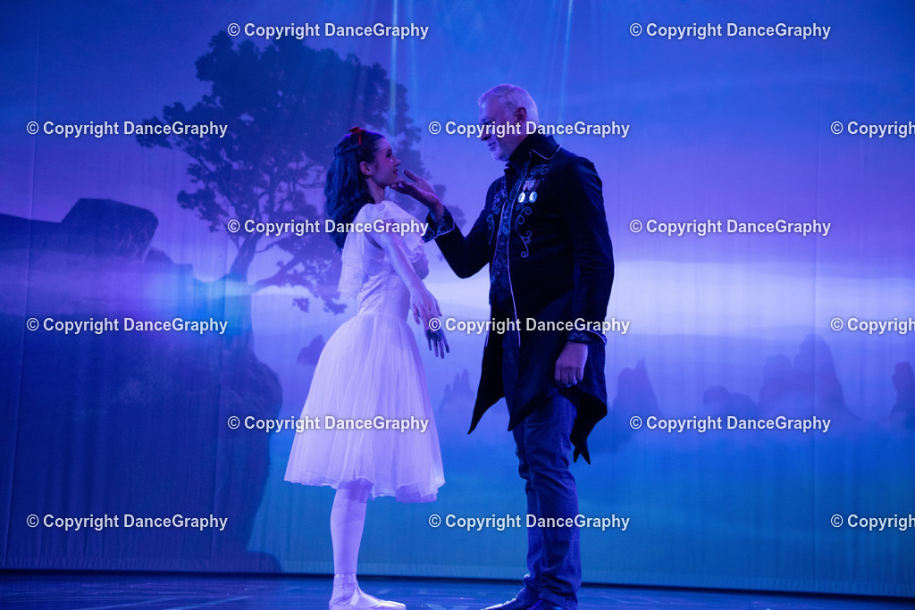 GPHY2574 | DanceGraphy - Realisiert mit Pictrs.com