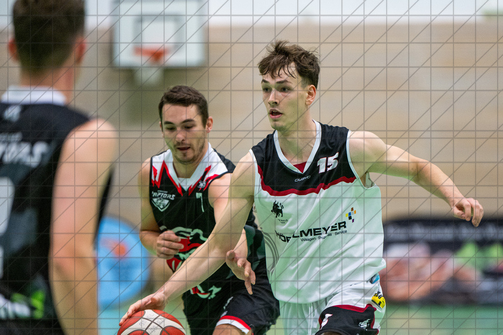 2. RL West | 19.10.2024 | BBC OS vs. Bad Essen | 2. RL West | 19.10.2024 | BBC OS vs. Bad Essen - - - - - CREDIT, www.bullenfotos.de, Martin König, Hörner Weg 40, D-49078 Osnabrück, +4917663732967, Nutzung und Weitergabe nur zu den vereinbarten Zwecken. Presseanfragen an Ersteller. Alle Rechte beim Ersteller. - - - - - - Realisiert mit Pictrs.com