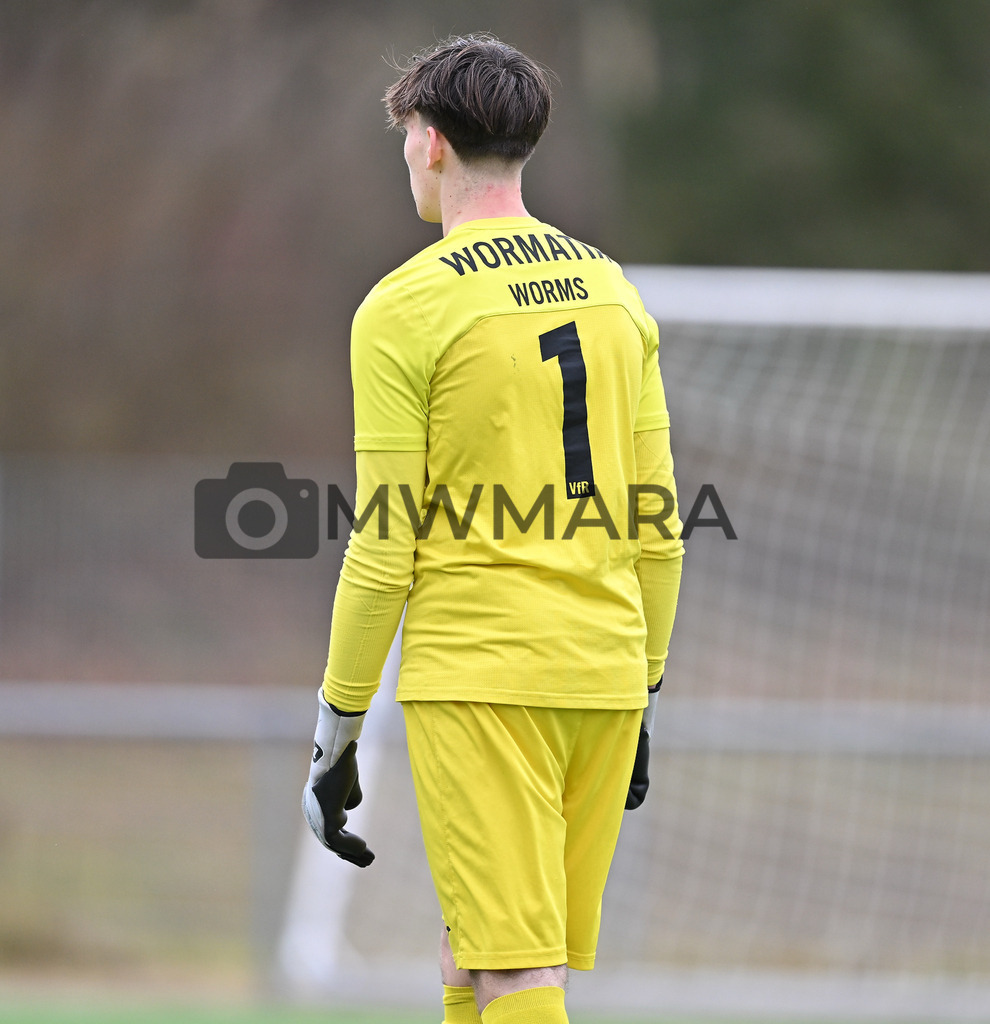 Fussball I Herren I Saison 2025-2026 I Bundesliga I 6. Spieltag I Eintracht Frankfurt - FC Bayern München  | MWMARA - Realisiert mit Pictrs.com