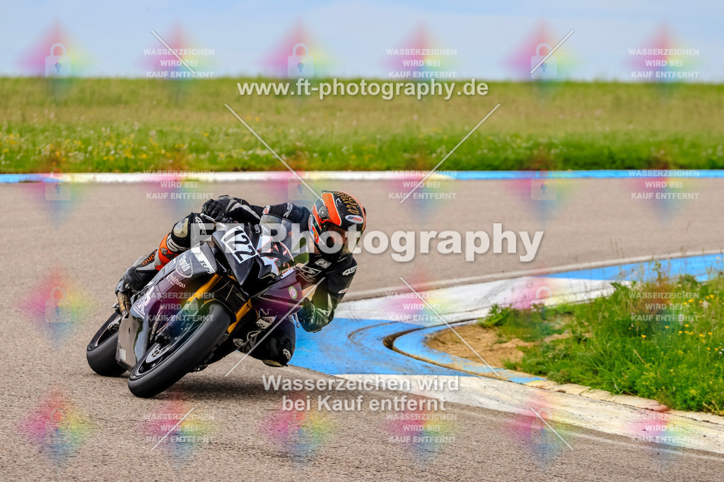 MotoTeam-2120 | Hier findet Ihr Bilder von Touristenfahrten auf der Nürburgring Nordschleife oder von anderen Veranstaltungen die ich besucht habe. Viel Spass beim Durch Schauen 