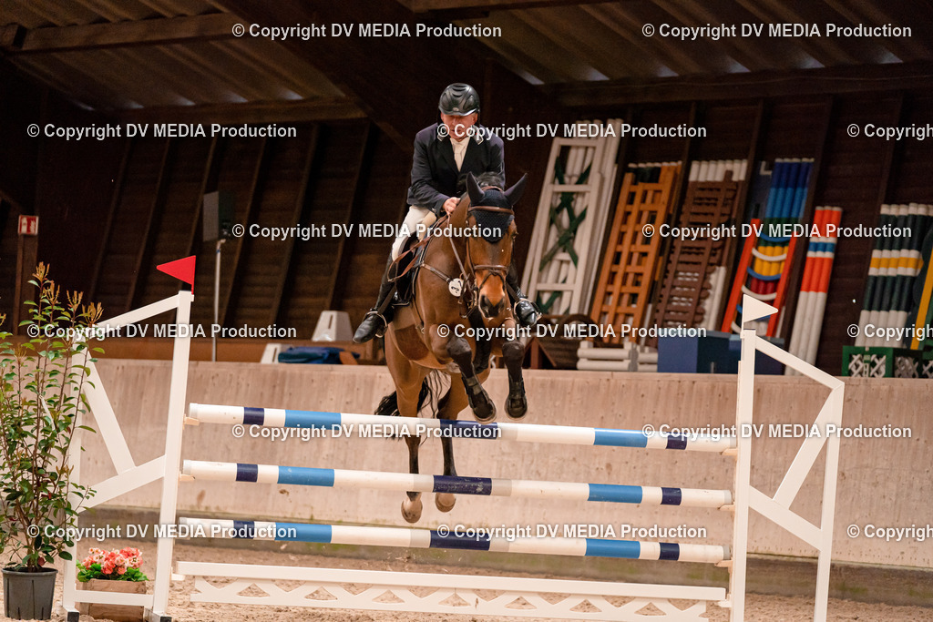 Springen Tag 1-796 | dv-media-shop - Realisiert mit Pictrs.com