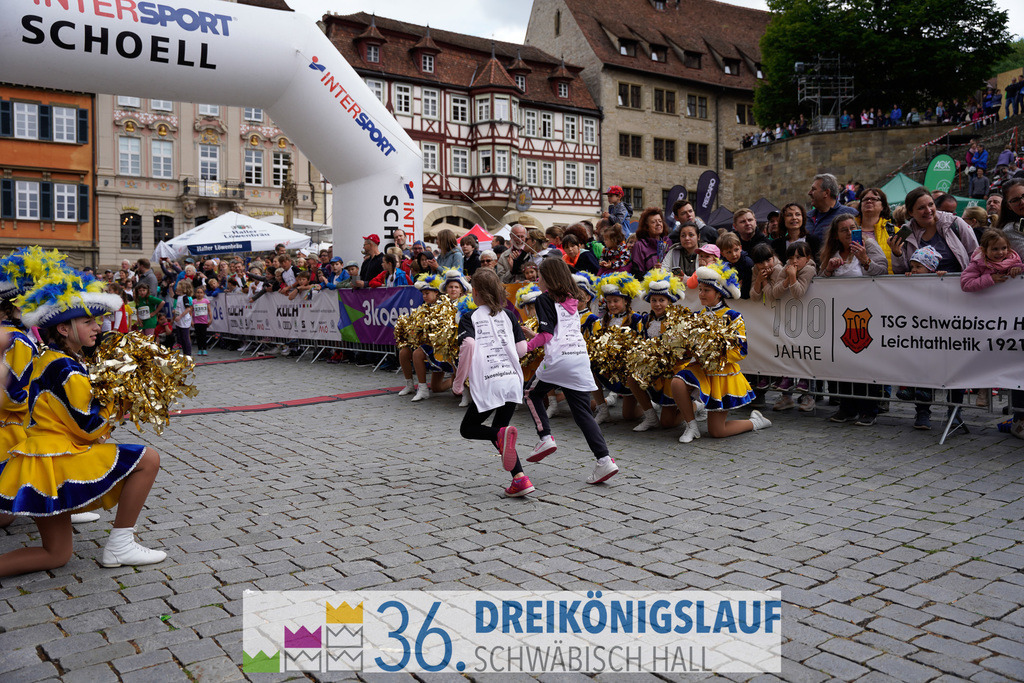 AOK Junior Cup 400m | 3Königslauf 2022 AOK Junior Cup 400m - Realisiert mit Pictrs.com