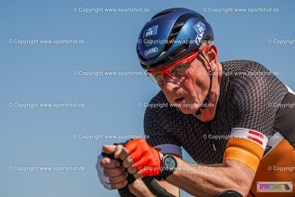 368A3001 | Neusiedlersee Radmarathon 2026@sportshot_your_pictrs #yourpictures#roadtowm2029 #nrm #neusiedlerseeradmarathon #neusiedlersee #neusiedlerseetourismus #burgenland #mörbisch #nrm26 #burgenlandtourismus #voglundco #poweredbyburgenlandtourismus #radsport #rad #marathon #ucigranfondo #visitburgenland #ucigranfondoworldseries
