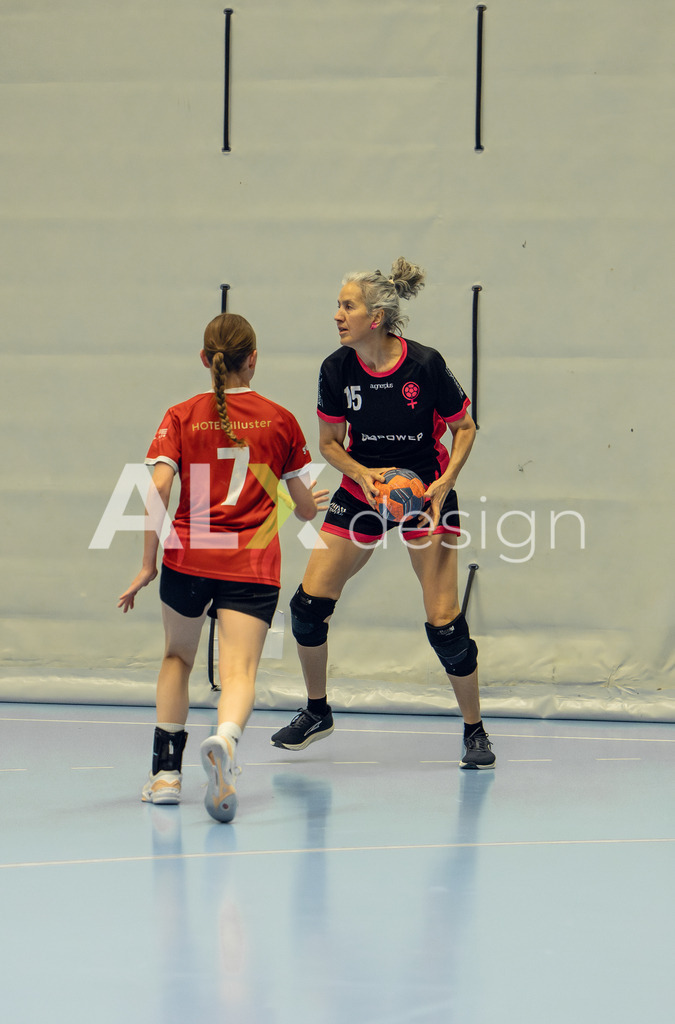 Handball I Frauen I Saison 2025-2026 I Frauen 2. Liga I 8. Spieltag I SG Schaffhausen - SG Red Dragons Uster I 23.11.2025 | Hochwertige Sportfotos kaufen & lizenzieren für Medien, Vereine, Agenturen & Sportler:innen. Entdecke professionelle Sportfotografie im Bildshop von Alexander Franzen. - Realisiert mit Pictrs.com