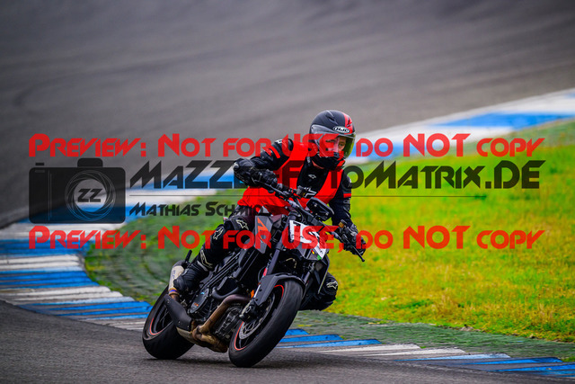 MaZZes_FotoMatrix_240614_6007705_3643 | INST