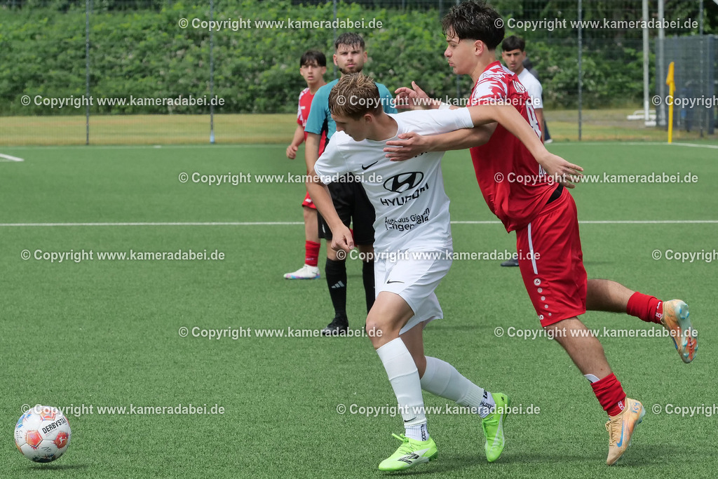 Fußball : C-Junioren : Aufstieg Regionalliga West : SUS 09 Dinslaken - Vfb 03 Hilden am 04.06.2026 in Dinslaken | Fußball : C-Junioren : Aufstieg Regionalliga West : SUS 09 Dinslaken (rotr Trikots)- Vfb 03 Hilden (weiße Trikots) am 04.06.2026 in Dinslaken - Realisiert mit Pictrs.com