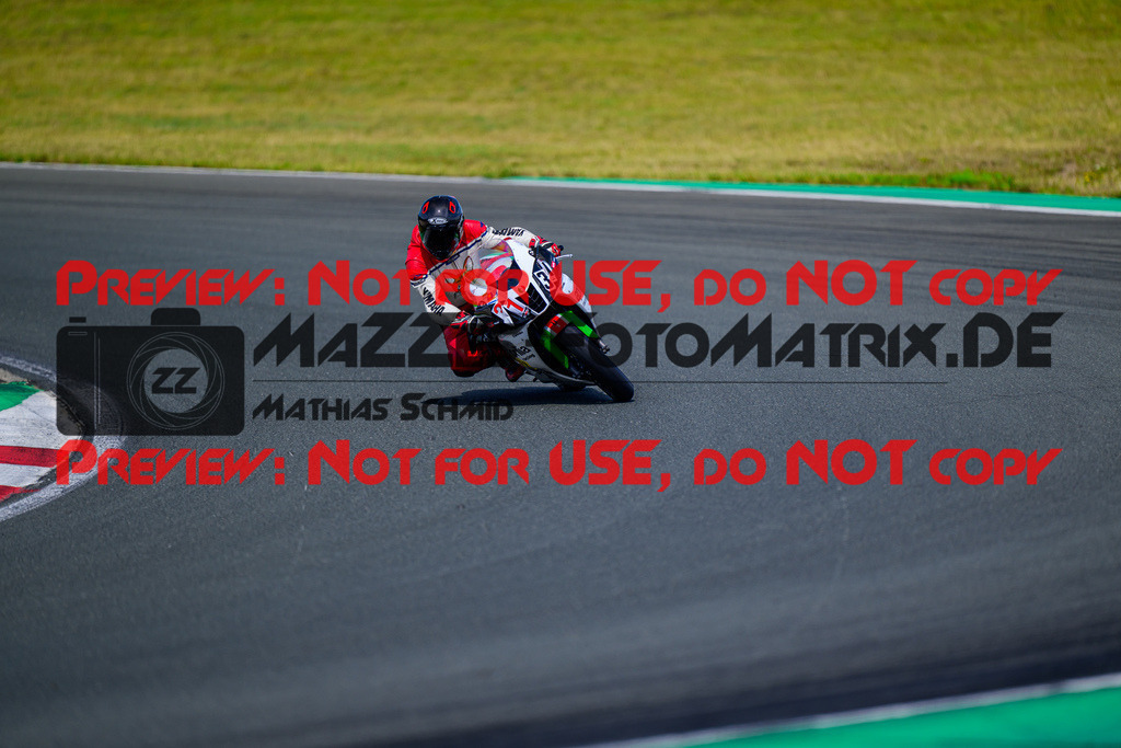 MaZZes_FotoMatrix_240725_6007705_4358 | ROT