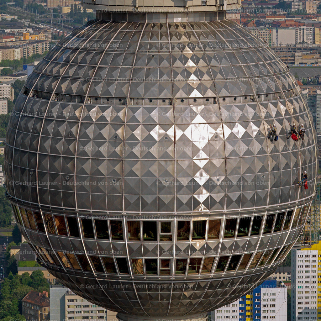 B790283 | Kugel des Berliner Fernsehturm am Alexanderplatz