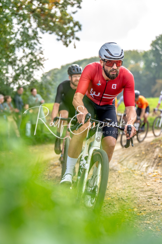 Ralf Eppink Photography 20251012_DSC03458 | Sportfotografie, Eventfotografie, Porträtfotografie, Radsport Fotograf, Triathlon Fotograf, Düsseldorf Fotograf, Köln Fotograf, Actionfotografie, Teamfotografie, Peoplefotografie, Business Portraits, Veranstaltungsfotografie, Reportagefotografie - Realisiert mit Pictrs.com