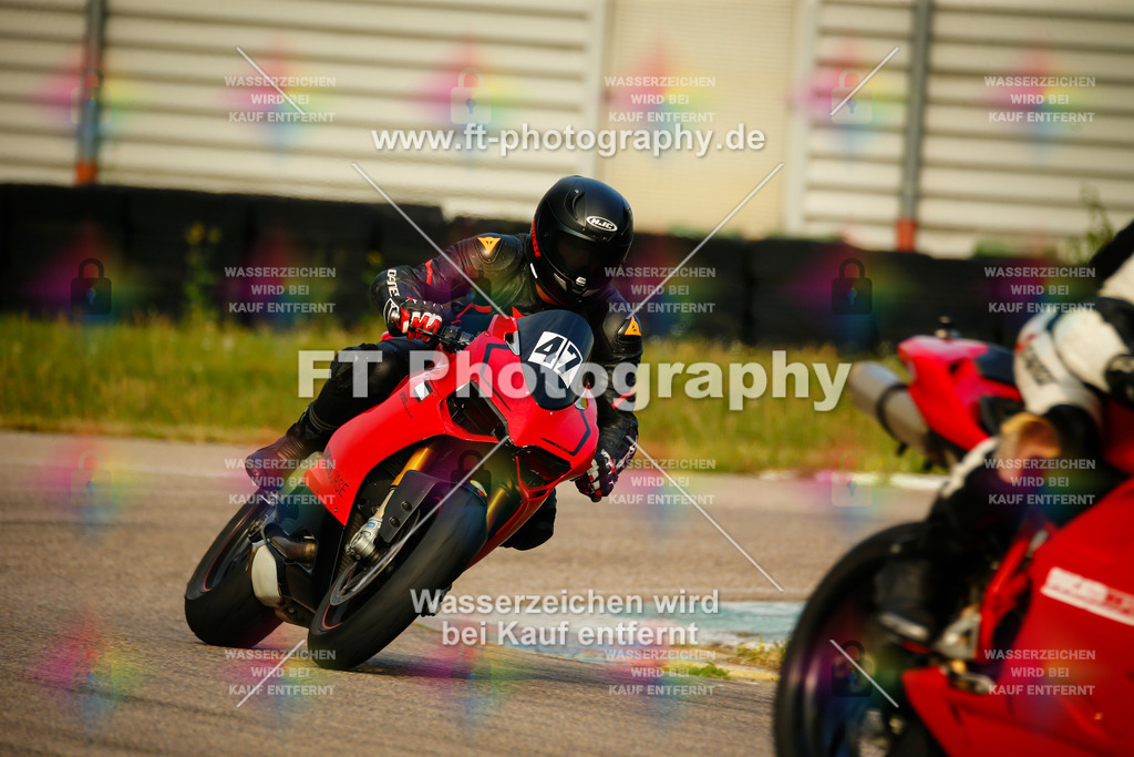 _MOT5189 | Hier findet Ihr Bilder von Touristenfahrten auf der Nürburgring Nordschleife oder von anderen Veranstaltungen die ich besucht habe. Viel Spass beim Durch Schauen 