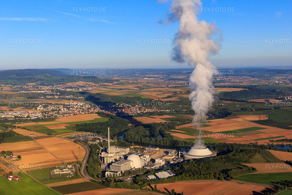 Luftbild: AKW/Kernkraftwerk Neckarwestheim der EnBW Kernkraft GmbH aus Osten in Neckarwestheim im Bundesland Baden-Württemberg in Deutschland. Foto: IMG_093783.jpg vom 23.08.2016 durch Werner Riehm/FLY-FOTO.deWWW.ENBW.COM