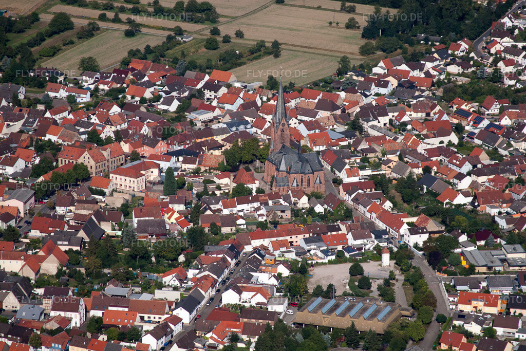 Luftbild: St. Vitus von Osten im Ortsteil Rheinsheim in Philippsburg im Bundesland Baden-Württemberg in Deutschland. Foto: IMG_52259.jpg vom 19.08.2012 durch Werner Riehm/FLY-FOTO.de