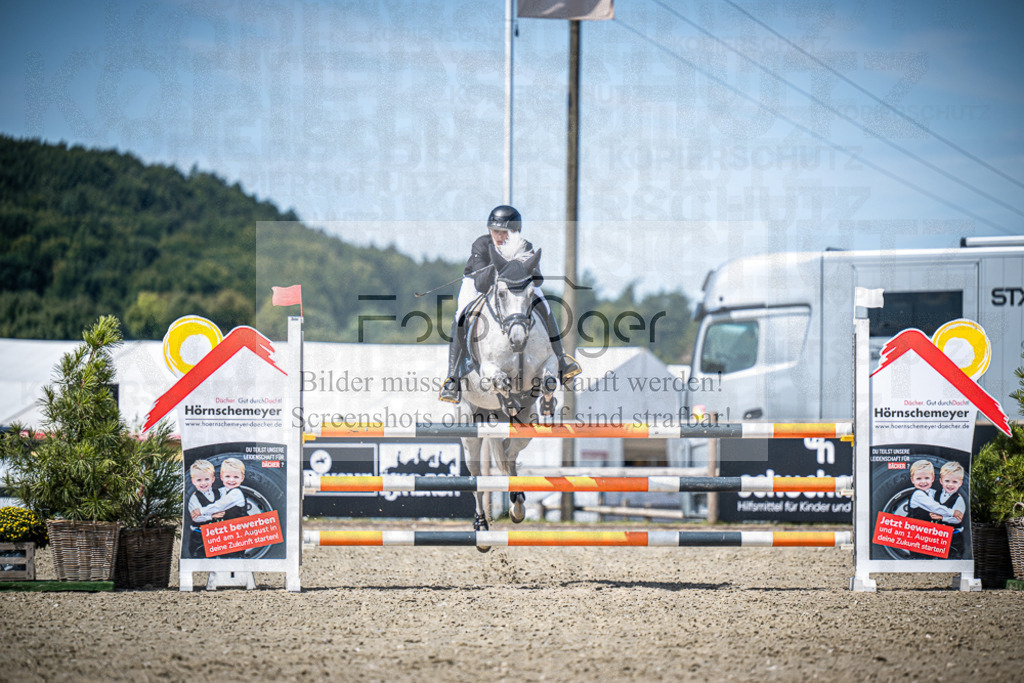 DOS_1878 | Entdecke hochwertige Reitturnierfotos von Foto Oger. Professionell, emotional und authentisch – jetzt Lieblingsmomente im Shop bestellen.Deutschlandweite Turnierfotografie. - Realisiert mit Pictrs.com