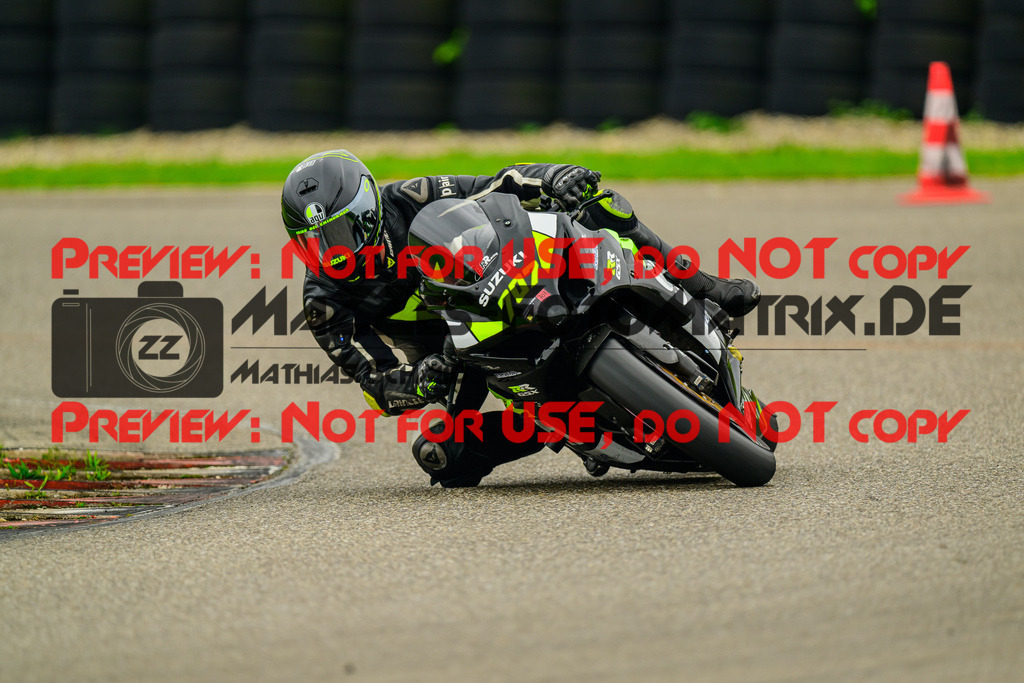 MaZZes_Fotomatrix_20241003_6007705_5321 | ROT