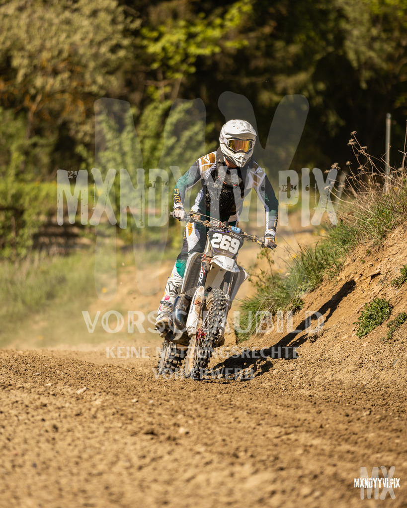 866A4672 | mxndyyvipix