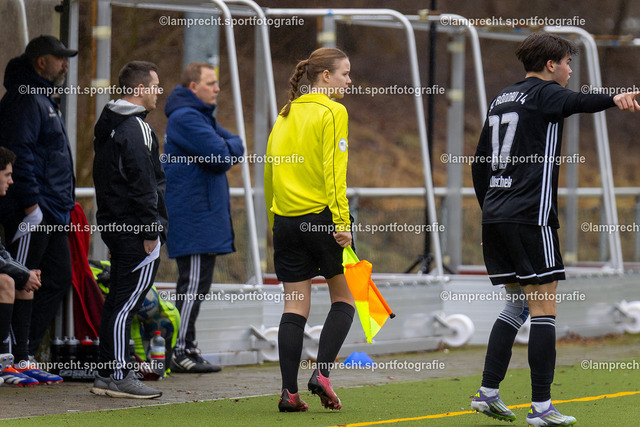 Fußball I Herren I Saison 2025-2026 I Landesfreundschaftsspiel I SC Rönnau - SSG Rot-Schwarz Kiel 027 | Henriette Inge Maaß (1. Assistent) - Realisiert mit Pictrs.com