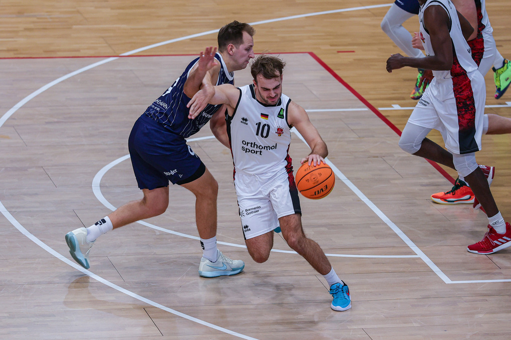 BAYER GIANTS vs VfL Sparkassenstars Bochum-19 | Fotos von Basketballspielen aus dem Raum NRW fotografiert von Gero Mueller-Laschet und Daniel Schaefer - Realisiert mit Pictrs.com