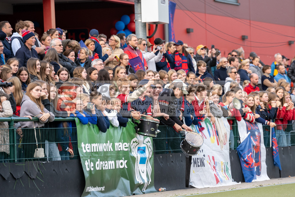 SFE_20231021_0225 | Deutsche Meisterschaft Weibliche U16 Halbfinale Düsseldorfer HC - Harvestehuder THC am 21.10.2023 in Köln (Düsseldorfer Hockeyclub 1905 e.V.), Photo: Stephan Fehrmann 2023 (Sports-Gallery)