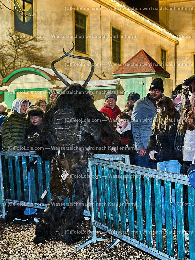 ALP5294_WIESELBURGER ADVENT_Perchtenlauf | (C)FotoLois.com, Alois Spandl, WIESELBURGER ADVENT, Perchtenlauf, So 10. Dez. 2023.
