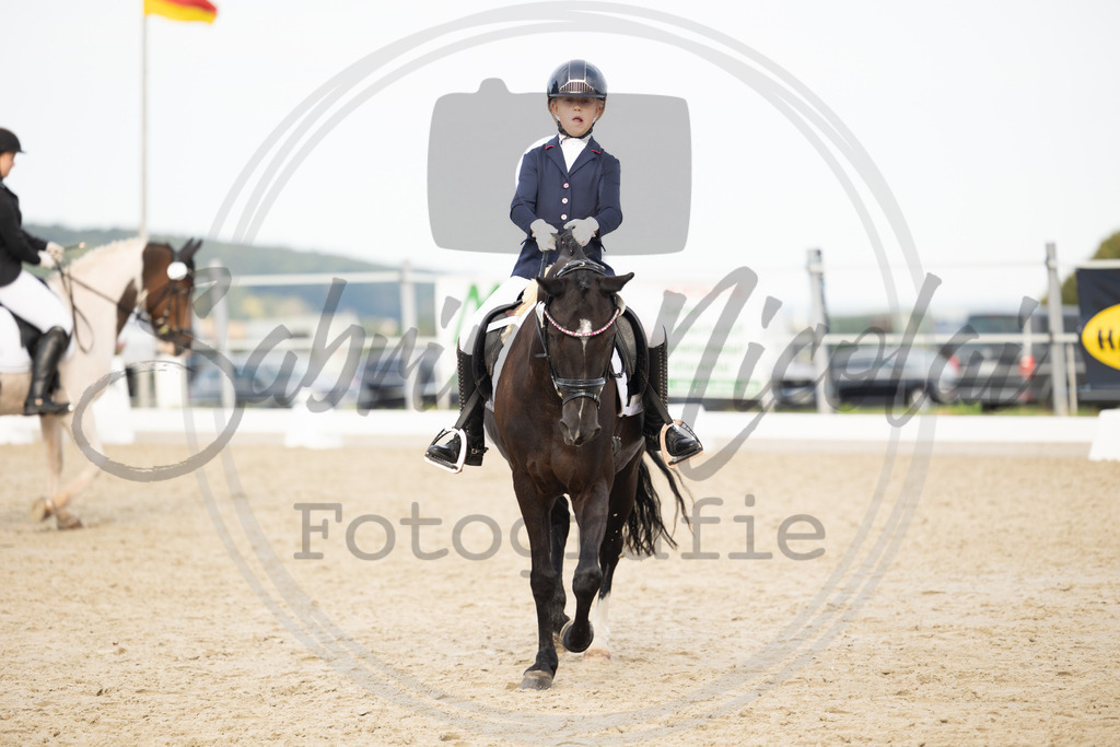 994A0996 | sabrinanicolaifotografie - Realisiert mit Pictrs.com
