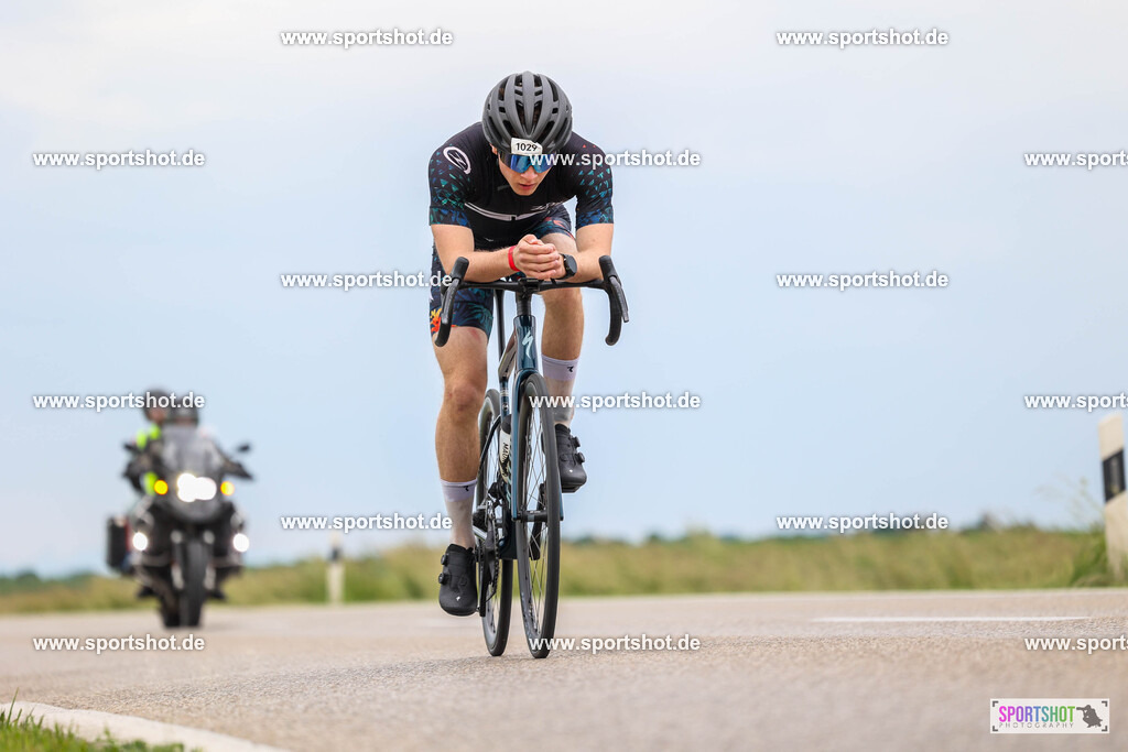 BR8A3986 | Stadttriathlon Erding 2025. #yourpictrs #sportshot_your_pictrs @Sportshotphotography #stadttriathlonerding Copyright: www.sportshot.de