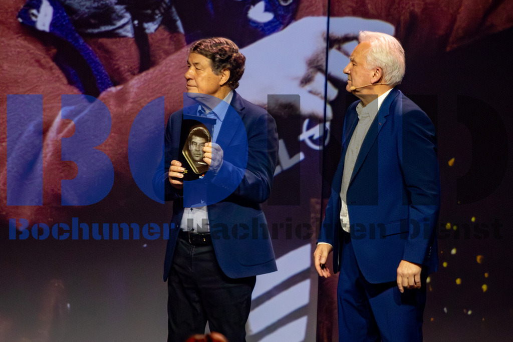 SES_HOFDFM20251006-130 | bond - Realisiert mit Pictrs.com