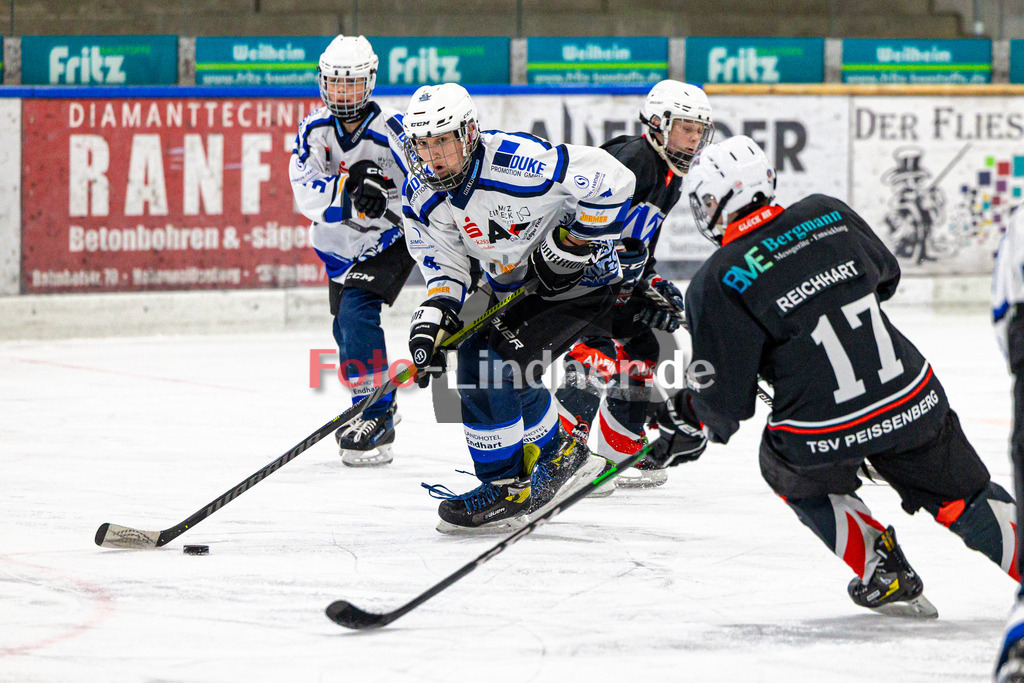 TSV Peißenberg Miners vs HC Landsberg | Eishockey Landesliga U15 2023/2024, TSV Peißenberg Miners vs HC Landsberg, 20240113,
,
2024-01-13 in Peißenberg (Eisstadion)

Copyright: WolfgangxLindner