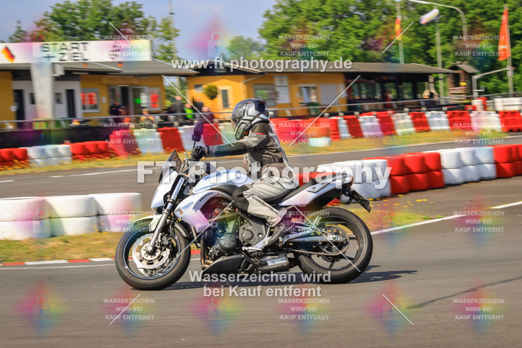 _DSK2376 | Hier findet Ihr Bilder von Touristenfahrten auf der Nürburgring Nordschleife oder von anderen Veranstaltungen die ich besucht habe. Viel Spass beim Durch Schauen 