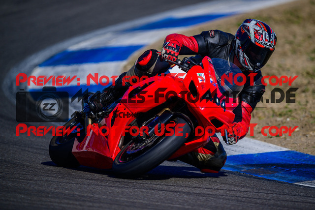 MaZZes_Fotomatrix_20250407_6007705_8557 | ROT