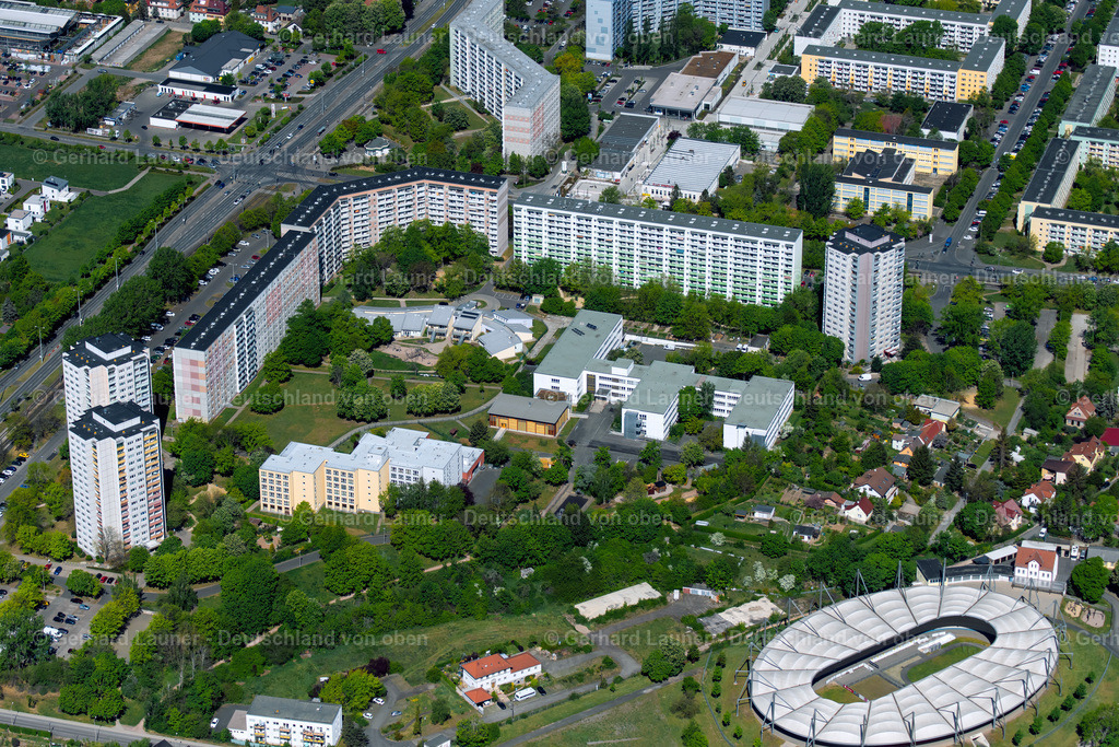 4026694 | ERFURT 07.05.2020 Rennbahn Radrennbahn Andreasried an der Riethstraße im Ortsteil Andreasvorstadt in Erfurt im Bundesland Thüringen, Deutschland. Weiterführende Informationen bei: TeamSpirit GmbH. // Velodrome Andreasried on the Riethstrasse in the district of Andreasvorstadt in Erfurt in the state of Thuringia, Germany. Further information at: TeamSpirit GmbH. Foto: Gerhard Launer