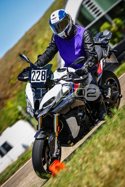 0228-250502_DCB-022_228 | Deine Full-Service-Agentur für ✔️Videoproduktionen und ✔️Motorsportfotografie Jetzt Angebot anfragen!