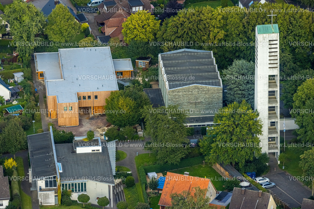Werl230806652 | Luftbild, Pauluskirche und Martini Kindergarten in Holzbauweise, Werl, Werl-Unnaer Börde, Nordrhein-Westfalen, Deutschland
