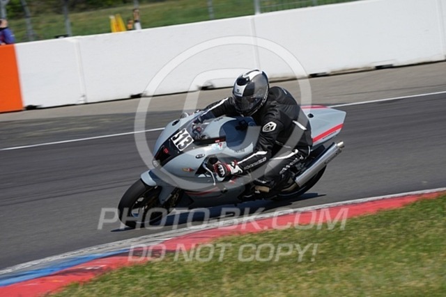 2025_04_29_PBK_25388 | Sportfotografie; SlowMotion; Video; Rennstrecke; Hafeneger; Speer; Racing; RSE; BMW; CBO; Trackday; Motorsportarena; Hockenheimring; Brno; Most; Barcelona; Valencia