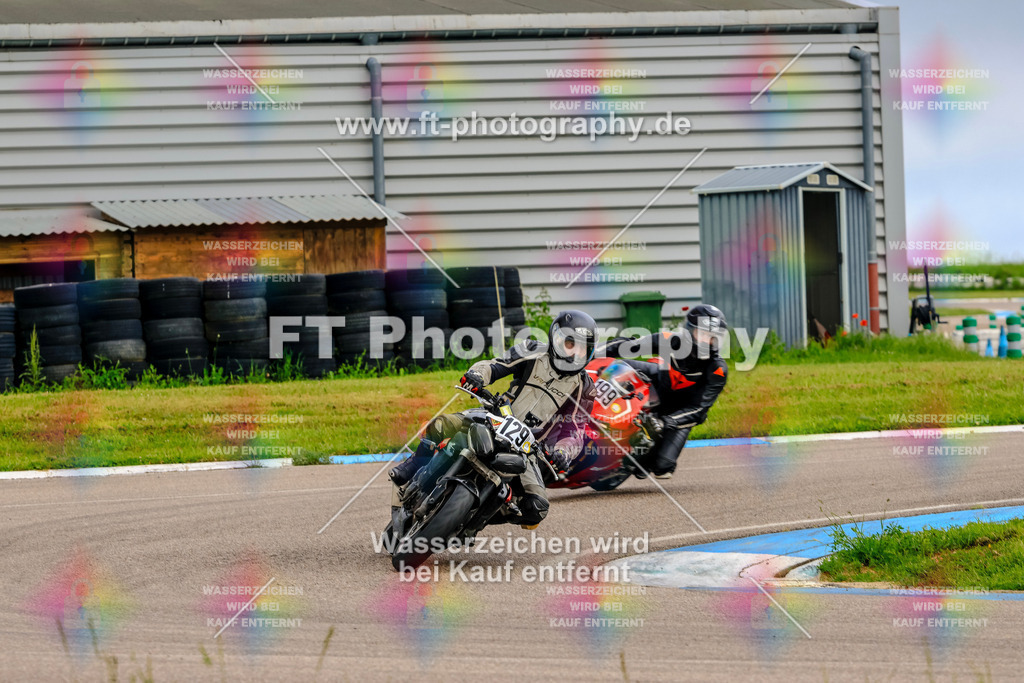 MotoTeam-8073 | Hier findet Ihr Bilder von Touristenfahrten auf der Nürburgring Nordschleife oder von anderen Veranstaltungen die ich besucht habe. Viel Spass beim Durch Schauen 