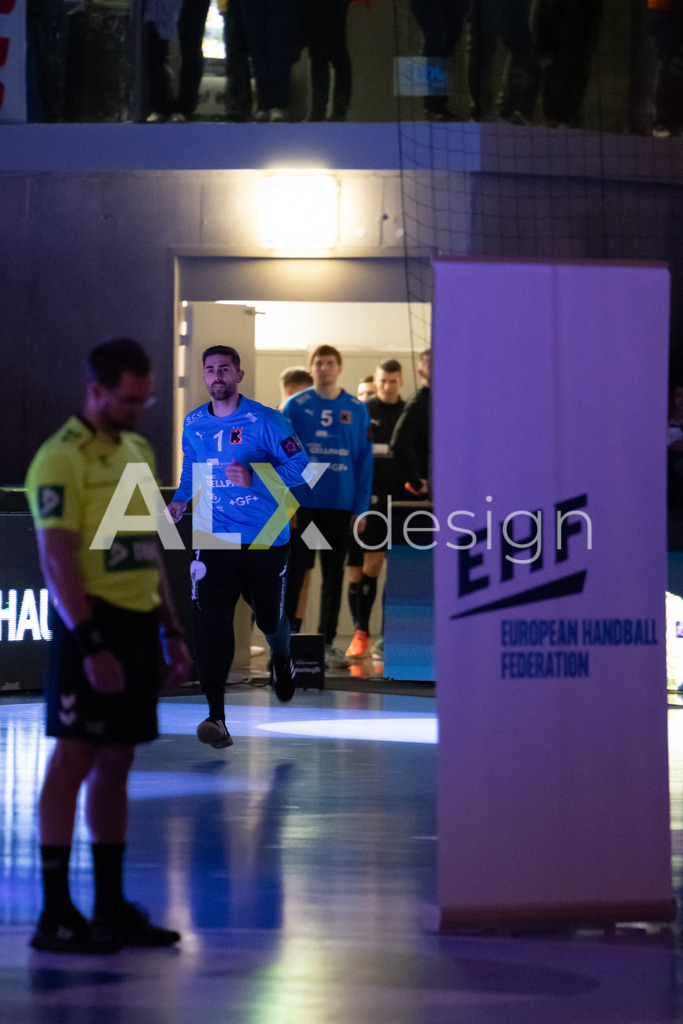 Handball I Herren I Saison 2025-2026 I EHF EUROPEAN LEAGUE 2025/26 | Men I Main Round I 2. Spieltag I Kadetten Schaffhausen - TSV Hannover-Burgdorf I 24.02.2026 | 1 Moreno Car (HR) (Kadetten Schaffhausen) – Torhüter - Einlaufen - Realisiert mit Pictrs.com
