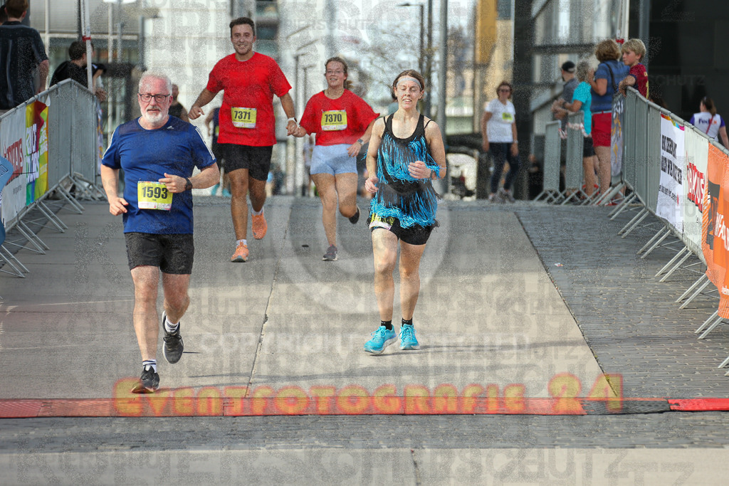 250920_1540_EX1_0407 | Sportfotografie im Rhein-Sieg Kreis, Köln, Bonn, NRW, Rheinland Pfalz, Hessen, etc. Unser Tätigkeitsfeld umfasst den Laufsport vom Volkslauf über den Marathon, Duathlon, Triathon bis zum Ultralauf wie Kölnpfad Ultra oder Schindertrail.