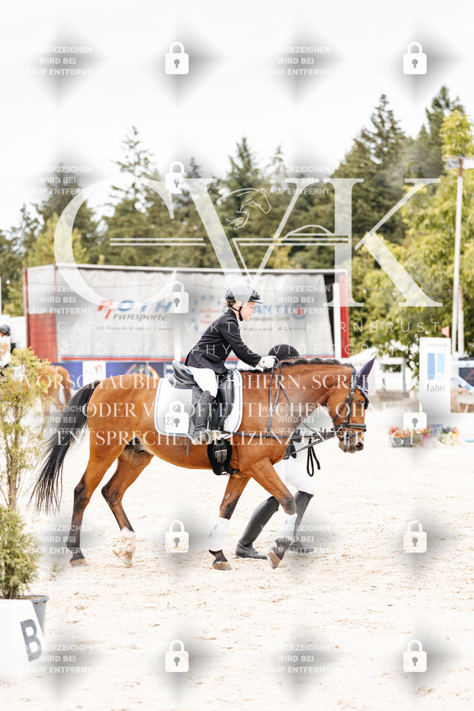 CK907333 | Turnierfotografie Pferdefotografie Trier Rheinland-Pfalz Pferdesport Reitsport Tierfotografie Sportfotografie Pferdevideo Pferdevideografie Equestrianvideography equestrianphotography  - Realisiert mit Pictrs.com