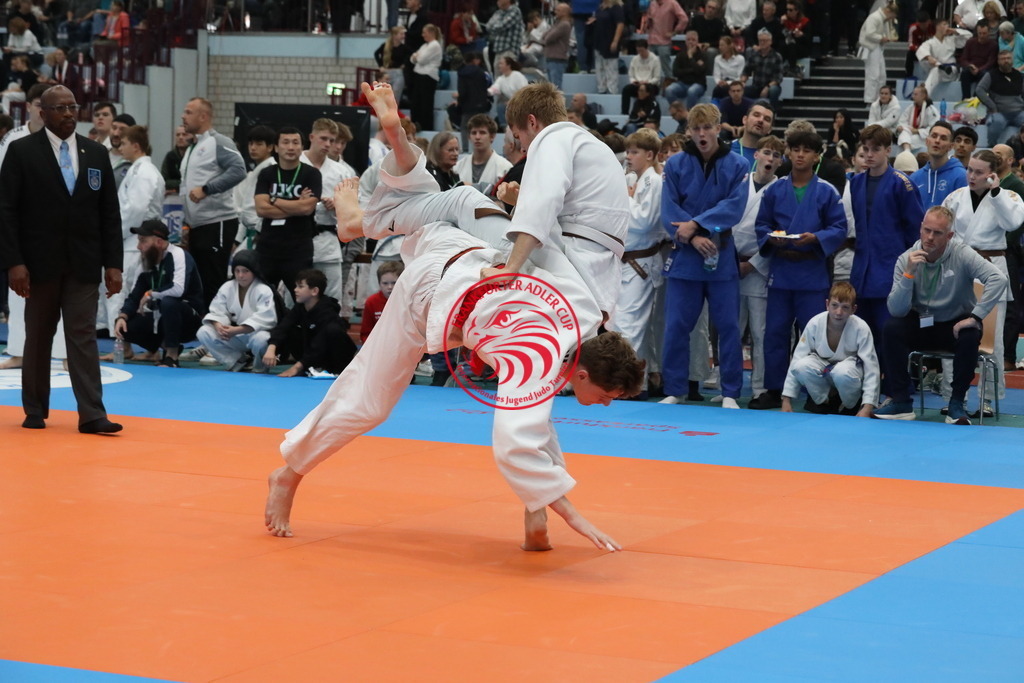 1J7A3044 | Fotos vom Adler Cup - Pictures from Adler Cup

Hier findet Ihr alle Eindrücke und großen Momente der Adler Cup Wochenenden. Here you will find all impressions and great moments of the Adler Cup weekends. - Realisiert mit Pictrs.com