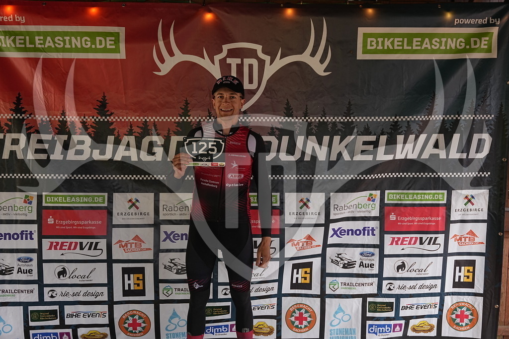 FC109511 | Fotogalerie der Treibjagd im Dunkelwald - Dein MTB Etappenrennen im Erzgebirge - Realisiert mit Pictrs.com
