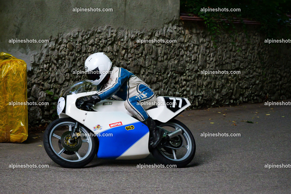 P1015464 | Erleben Sie atemberaubende, hochqualitative Fotos Ihrer Fahrt entlang der malerischen Alpenstraßen. Besuchen Sie alpineshots.com, um professionelle Aufnahmen Ihrer unvergesslichen Reise zu finden und zu kaufen - Realisiert mit Pictrs.com