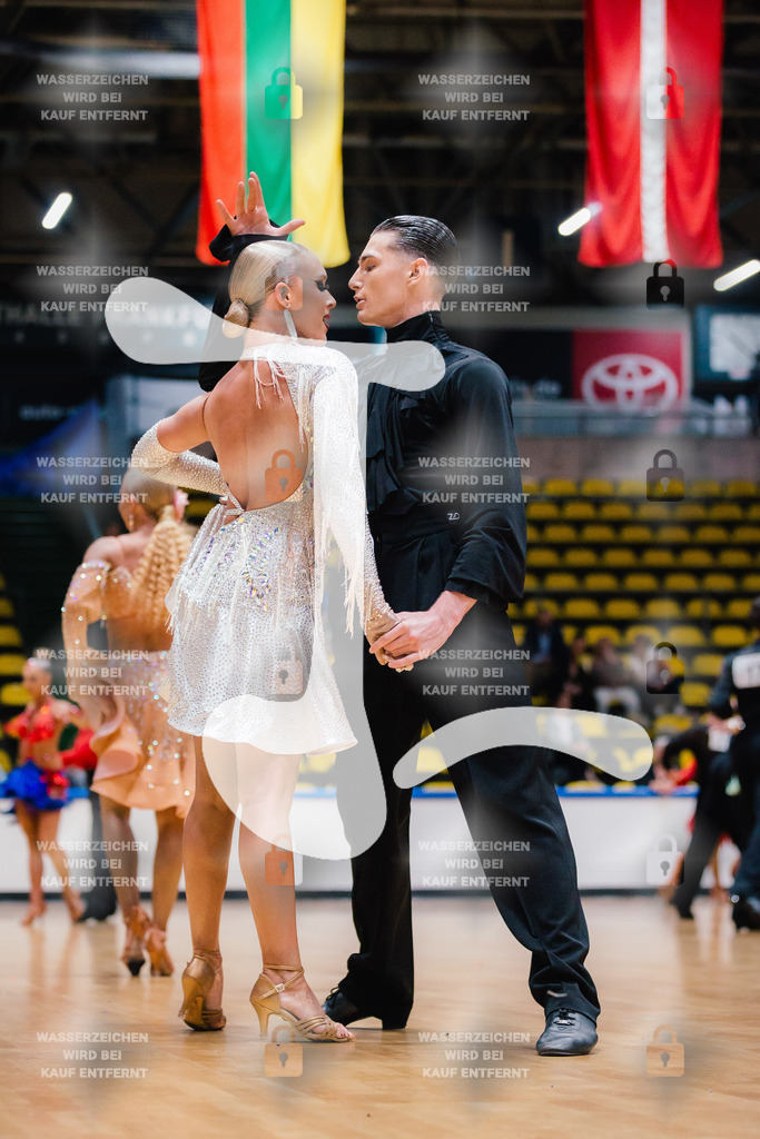 Hessen Tanzt WDSF Open Youth Latin 1st (30) Adria Hernandez _ Emilija Ulcinaite (Spain)-2025-05-17-2425 | Webshop for digital downloads and prints of dance sport, event & show photographer Julian Link - Realisiert mit Pictrs.com